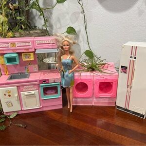 Barbie Doll with Pink Kitchen Set Sindy
